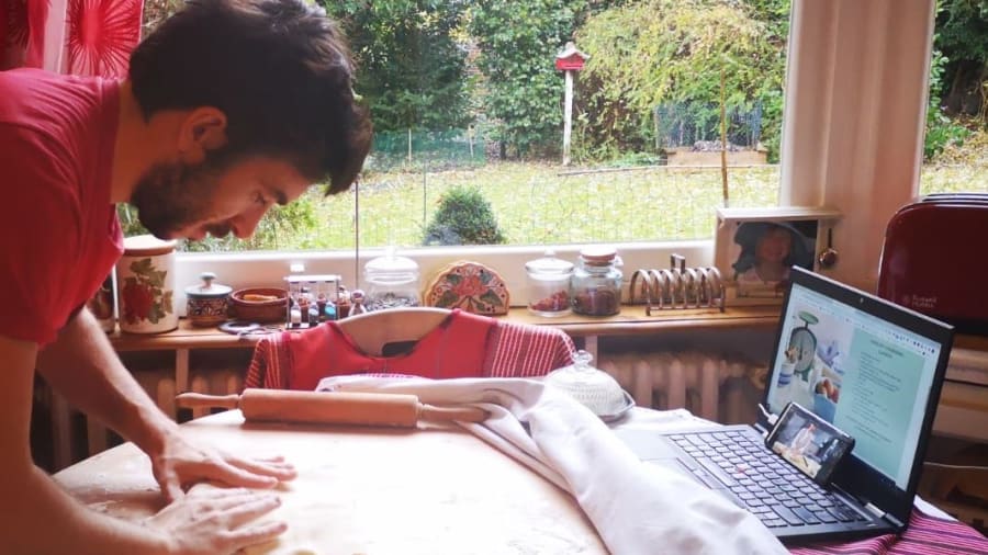 Team Building Galette des Rois : l'équipe Funbooker a testé pour vous !