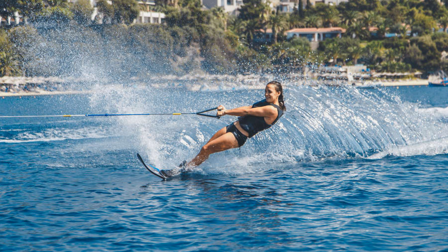 Ski nautique, Wakeboard ou Wakesurf à Cannes (06)