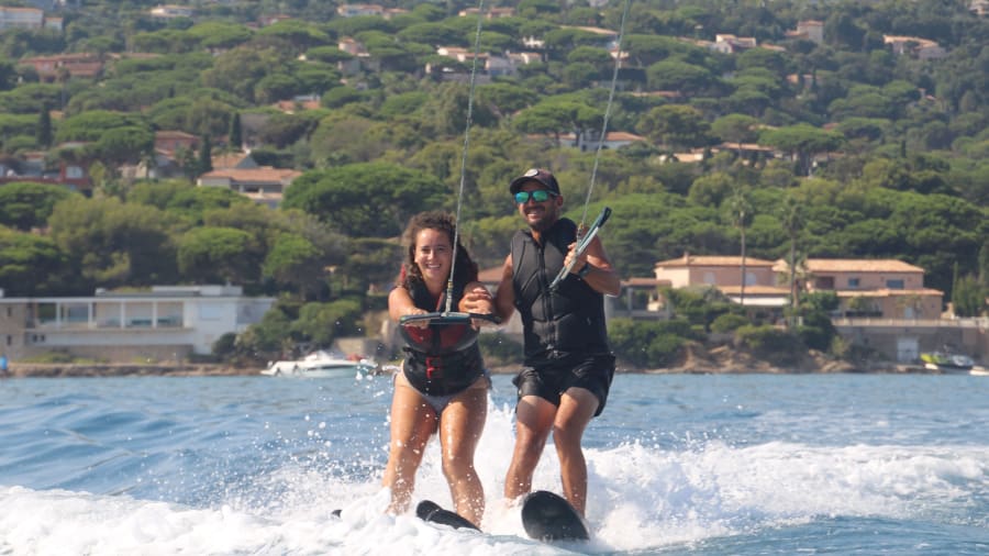 Ski nautique, Wakeboard ou Wakesurf à Cannes (06)