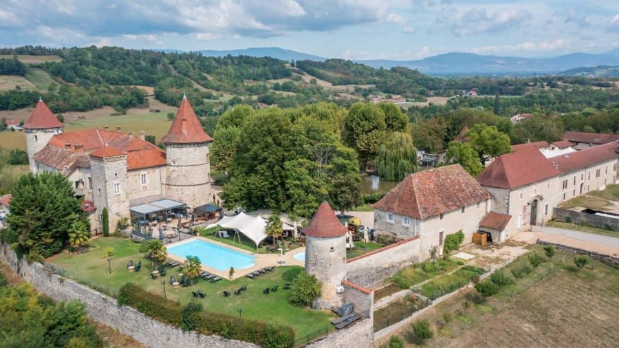 Château de Chapeau Cornu **** à Vignieu