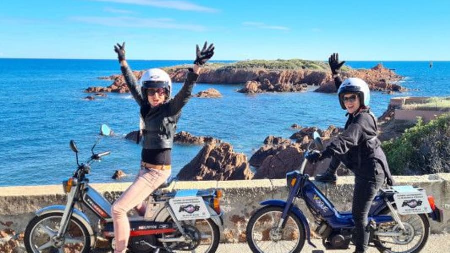 Balade en mobylette vintage au départ de Saint-Raphaël (83)