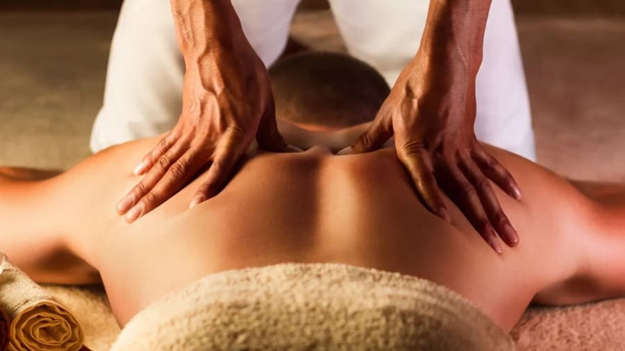 Un massage suédois chez Colibri Academy