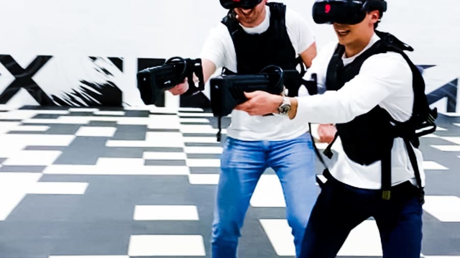 Une immense salle de VR pour vous plonger dans une aventure virtuelle conviviale