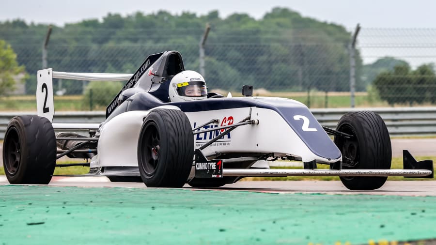 Stage de pilotage Formule 4, Circuit d'essai de Montlhéry