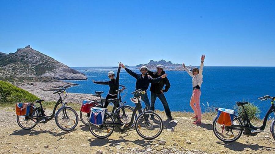 Balade guidée dans les Calanques de Marseille à vélo électrique