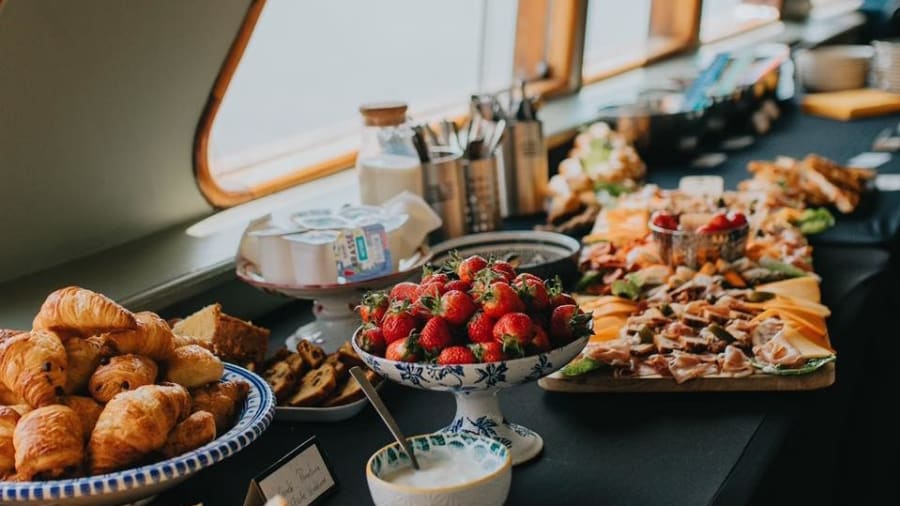 Un brunch décontracté sur la Garonne : Yacht de Bordeaux