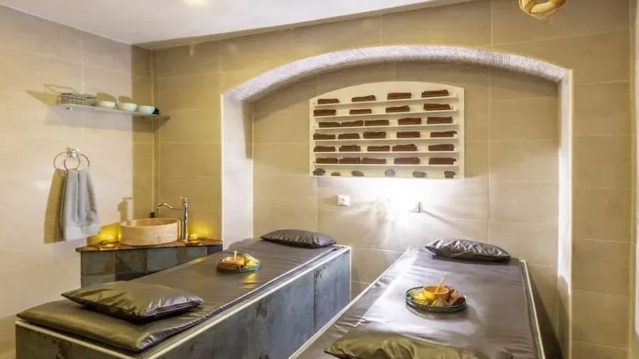 Un massage oriental aux huiles chaudes à Paris 8ème