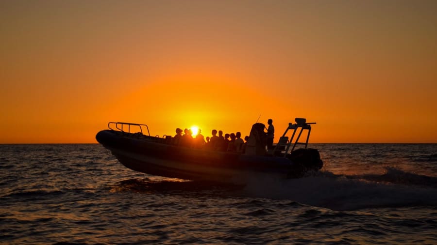 Balade en bateau, coucher de soleil aux Sanguinaires de Porticcio