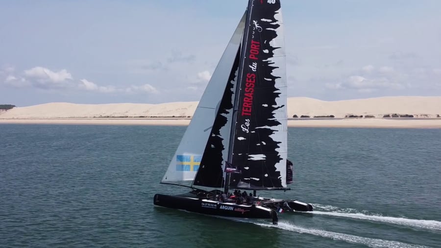 Stage de pilotage de catamaran de course à Arcachon