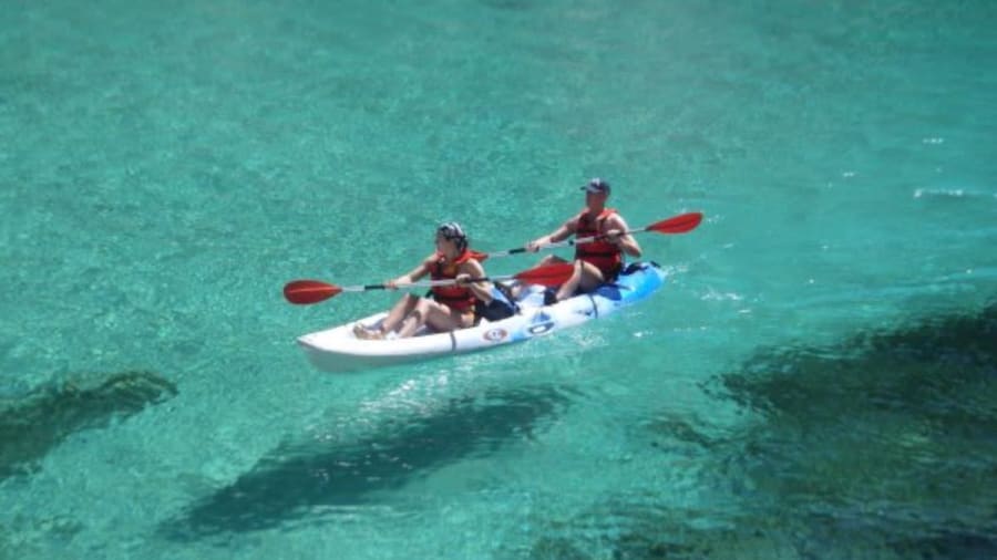 Demi-journée guidée "détente" 4h en kayak dans le Parc National des Calanques