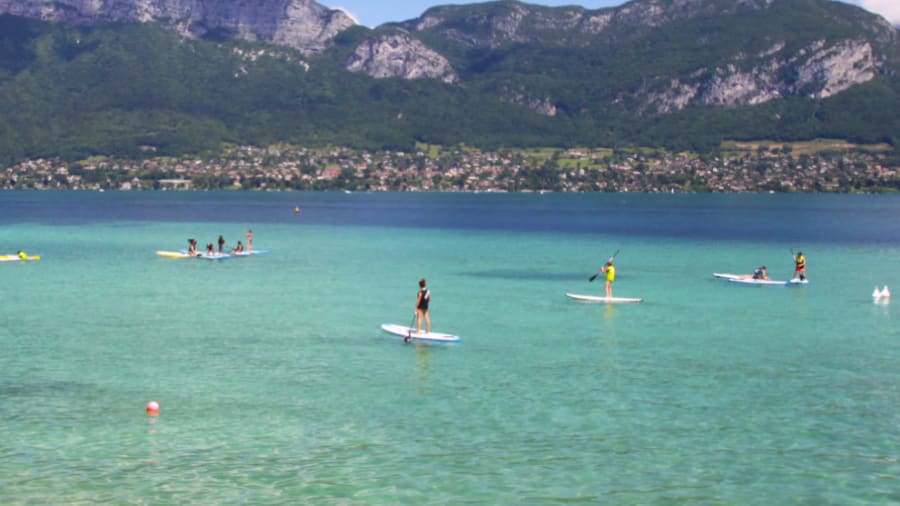 Faire du stand-up paddle