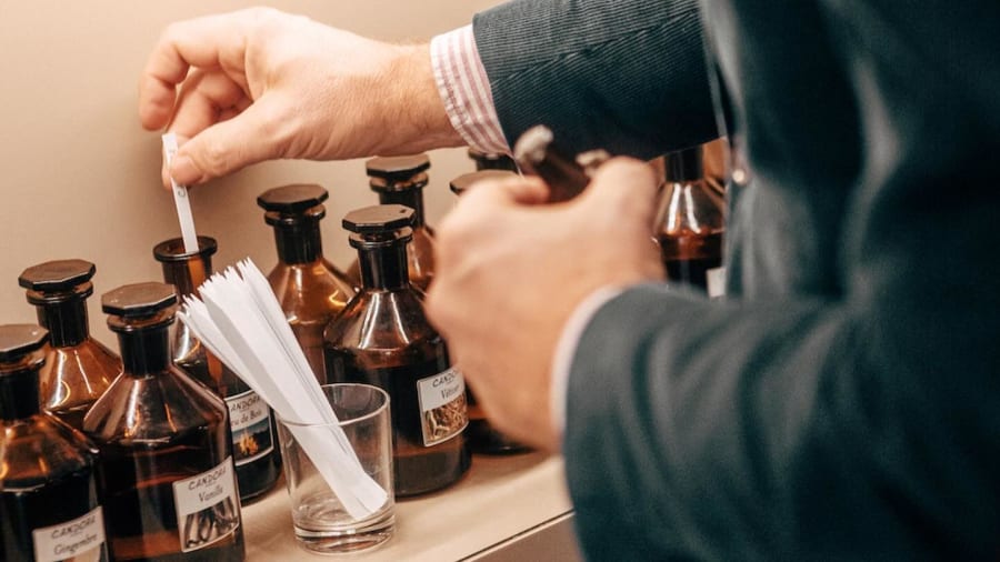 Un atelier création de son propre parfum