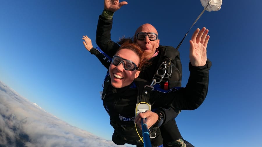 Saut en Parachute en tandem au Mans