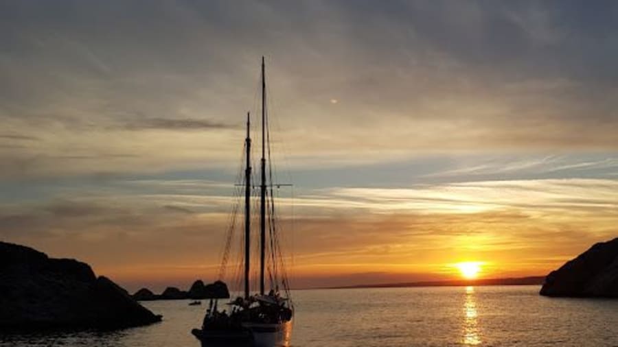 Soirée en voilier au soleil couchant à Marseille (13)