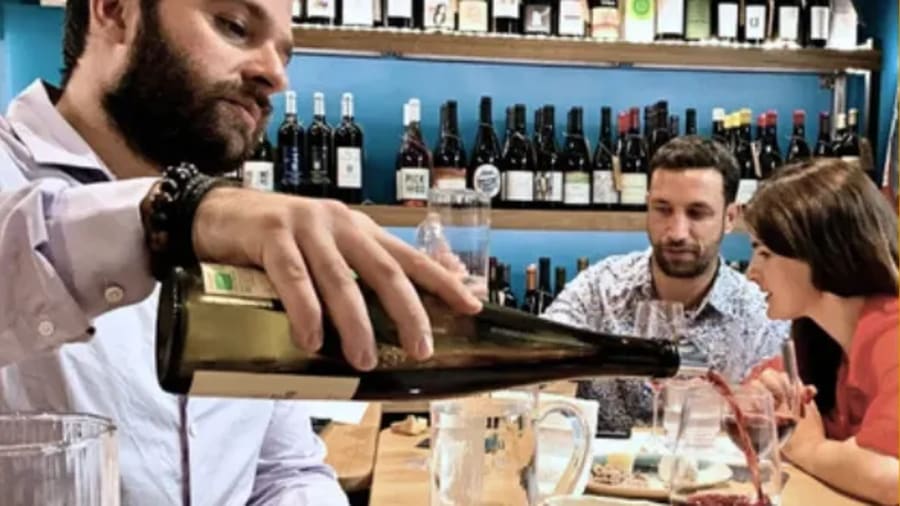 Un atelier assemblage de vin