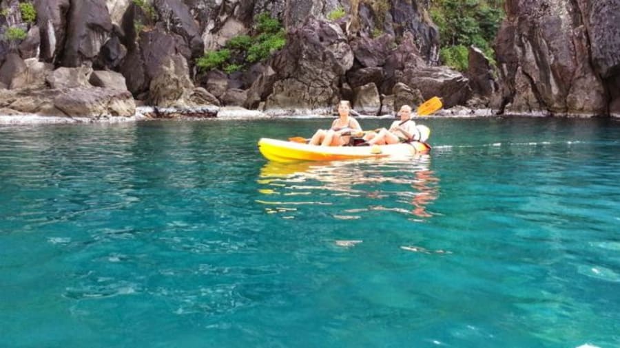 Location de canoë kayak à Bouillante excursion réserve Cousteau