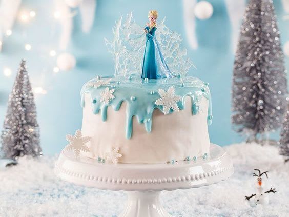 gateau d'anniversaire reine des neiges
