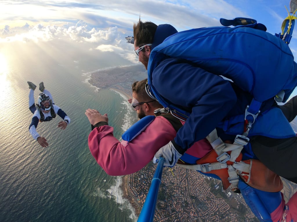 moniteur de parachutisme