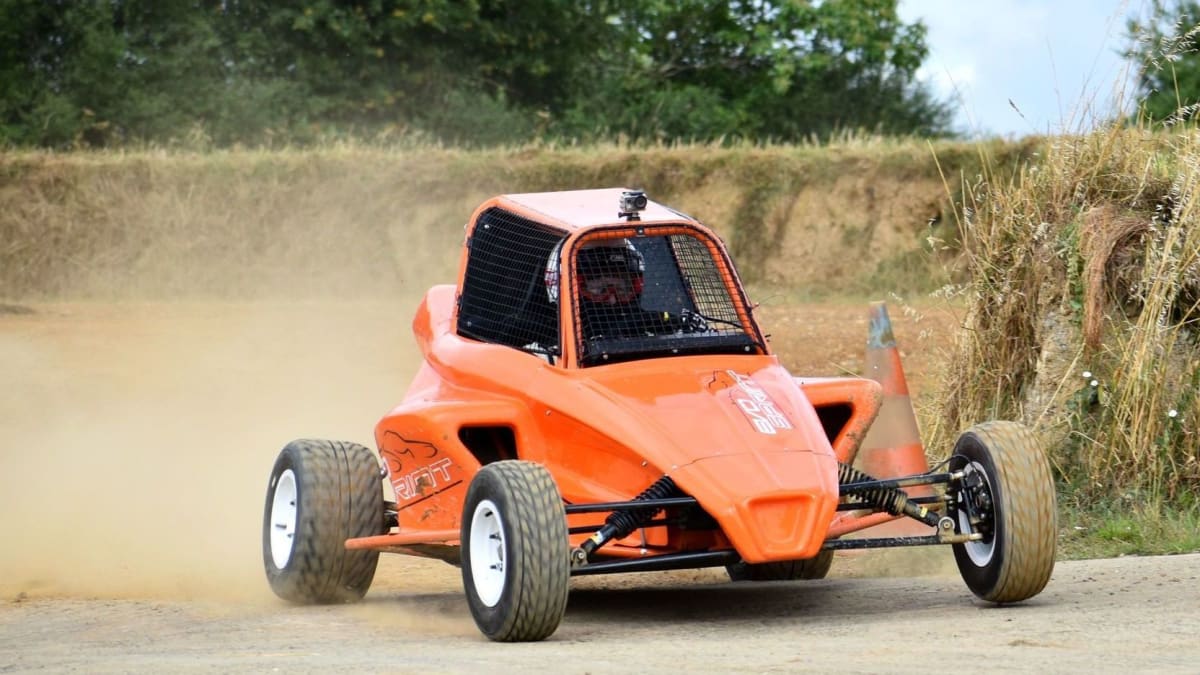 cross car orange