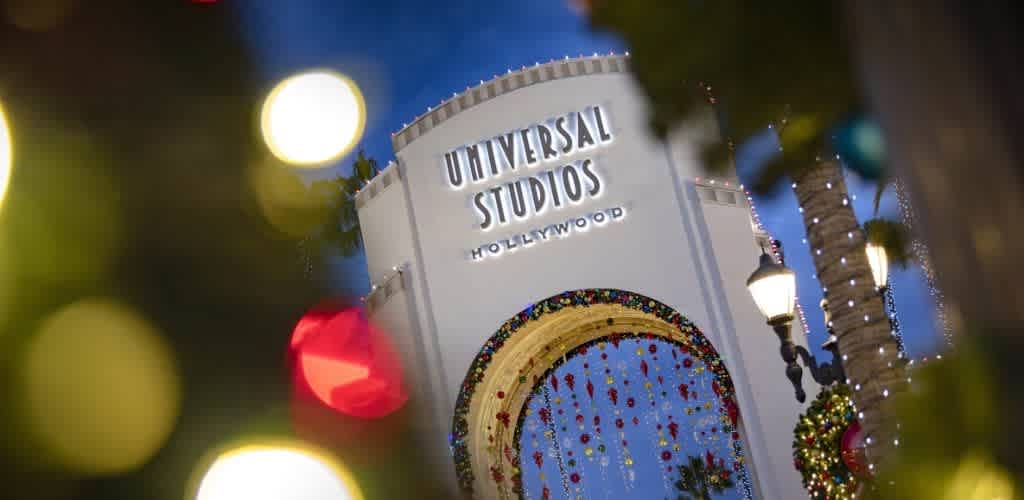 Universal Studios Hollywood Adds 5,000 Parking Spaces, Before Potter Rush