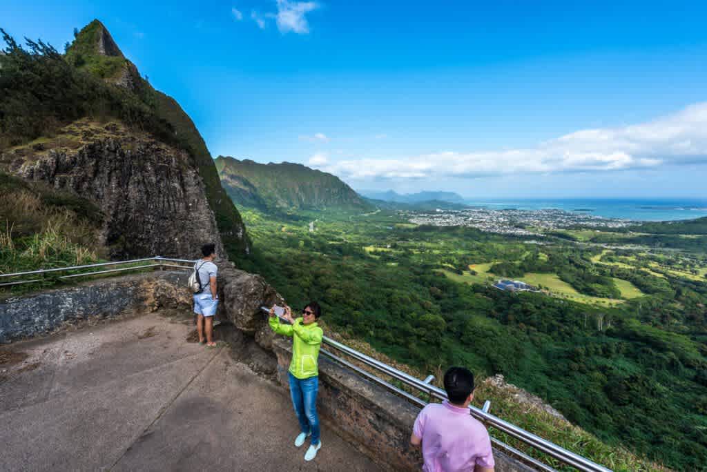 Majestic Circle Island Tour - from Ko Olina