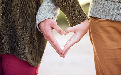 couple, © Kristina Litvjak - Unsplash