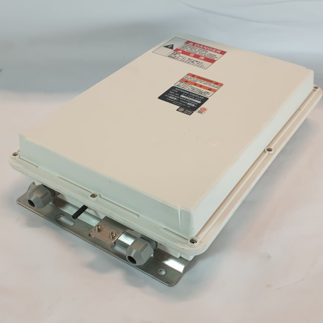 Antenna coupler AT-1575-AES
