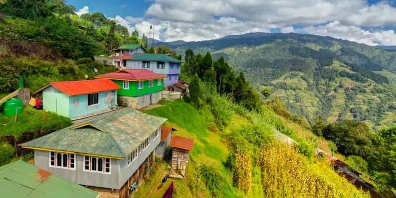 4N 5D Okhrey and Hee Bermoik with Pelling West Sikkim Tour Plan - Day 1