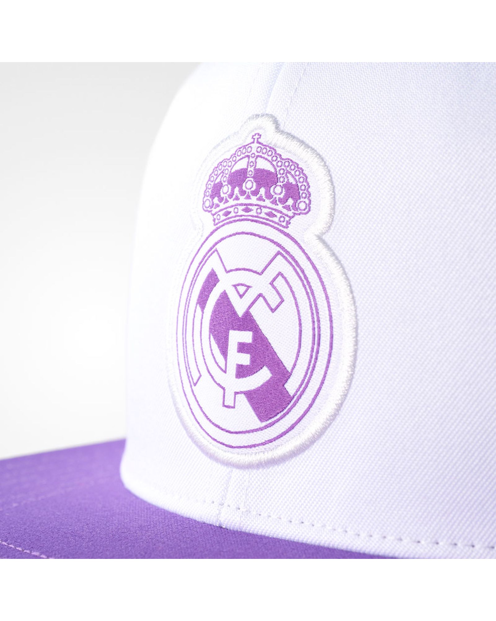 Gorra Real Madrid 2016/2017 Plana Junior Blanco Morado - Fútbol Factory