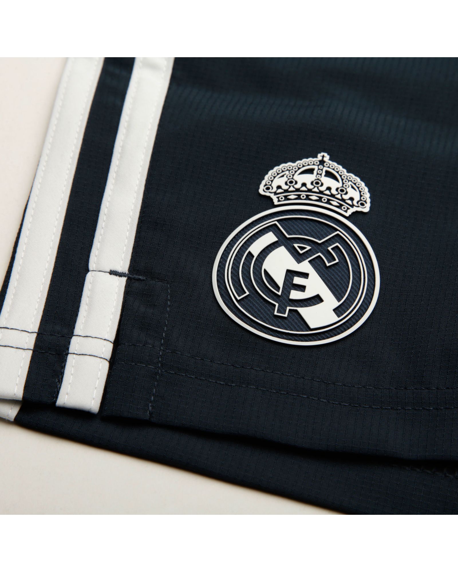 Pantalón Corto de Paseo Real Madrid 2018/2019 Gris - Fútbol Factory