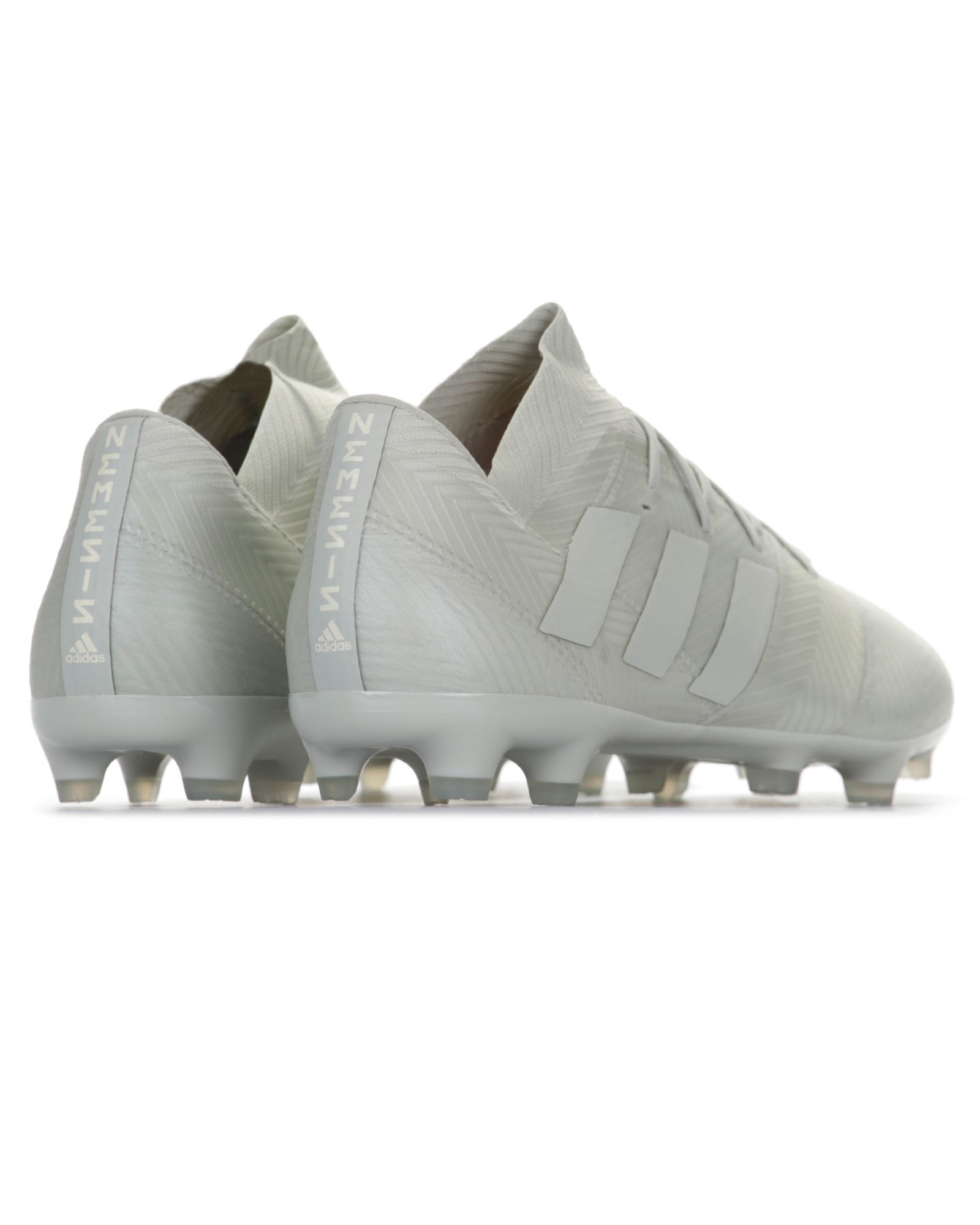 Botas de Fútbol Nemeziz 18.2 FG Gris - Fútbol Factory