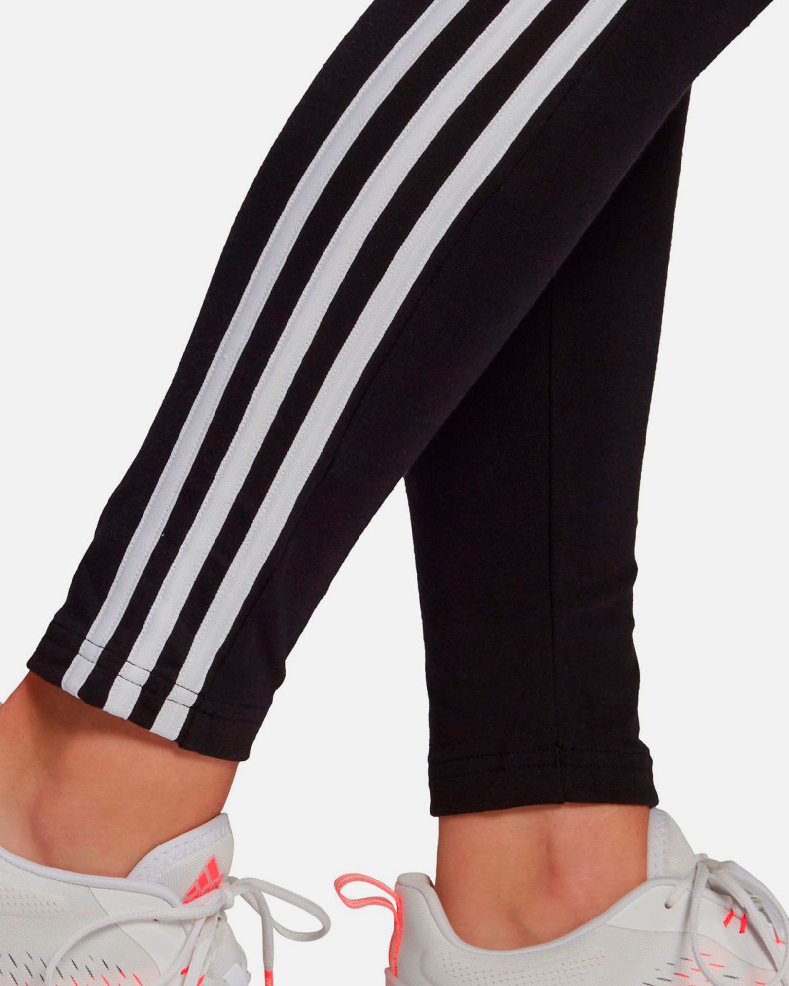 Mallas adidas Loungewear Essentials 3S Mujer Negro - Fútbol Factory