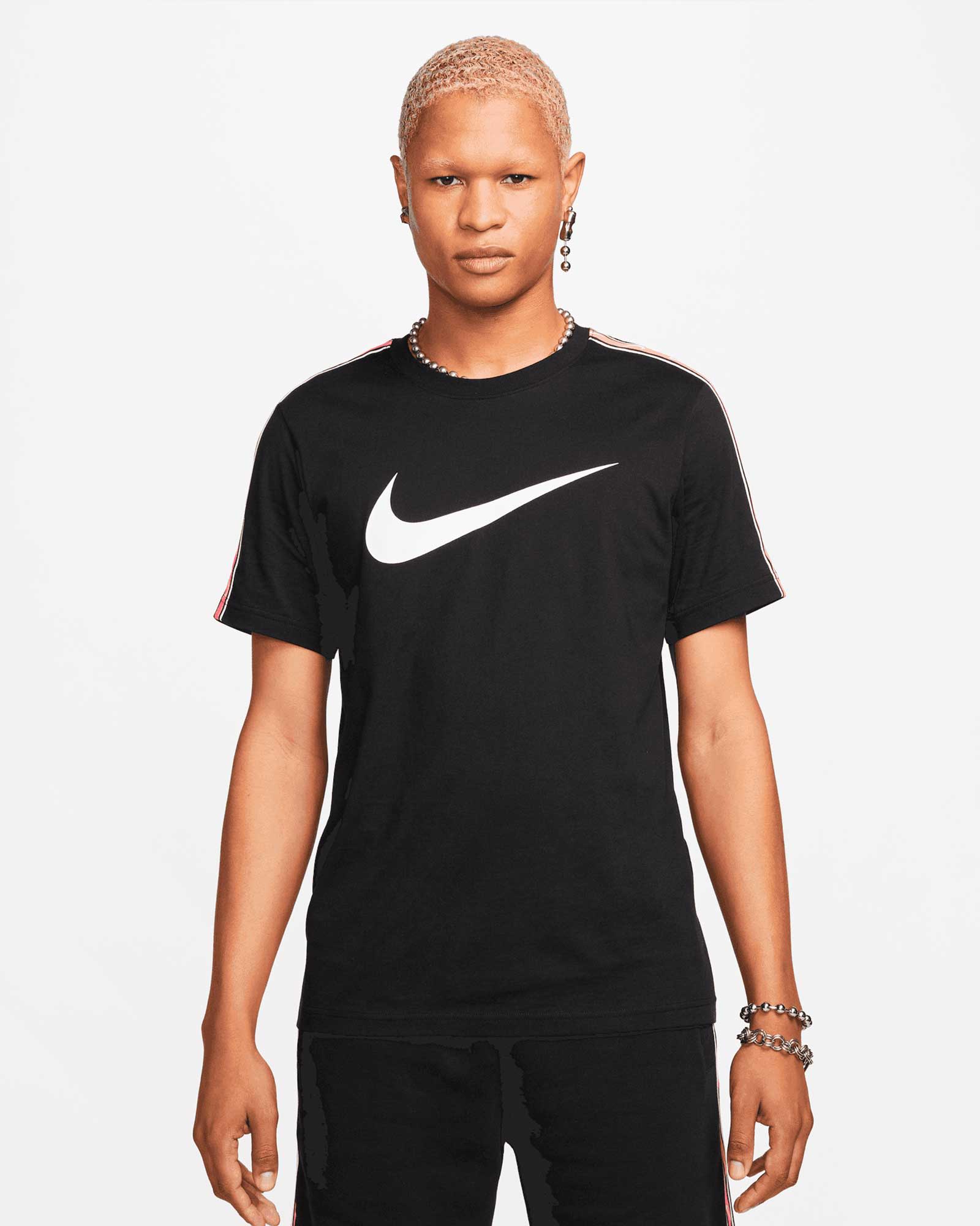 Camiseta Nike Dri-FIT Sportwear Repeat  - Fútbol Factory