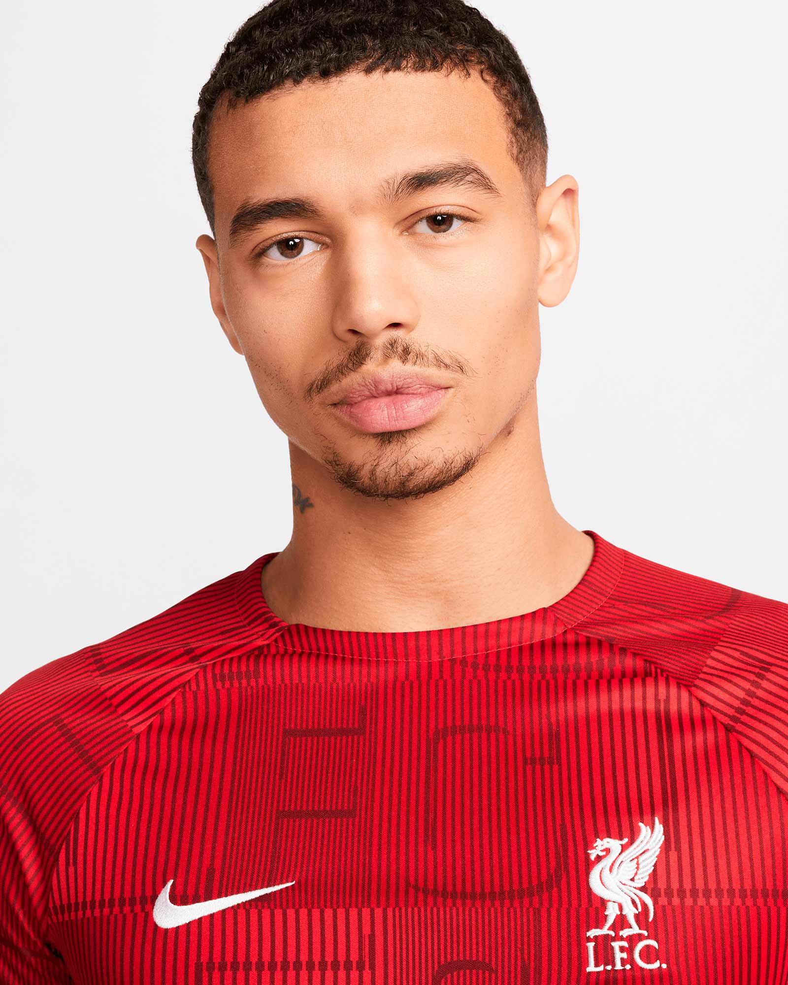 Camiseta Liverpool FC 2023/2024 Prematch Academy Pro  - Fútbol Factory