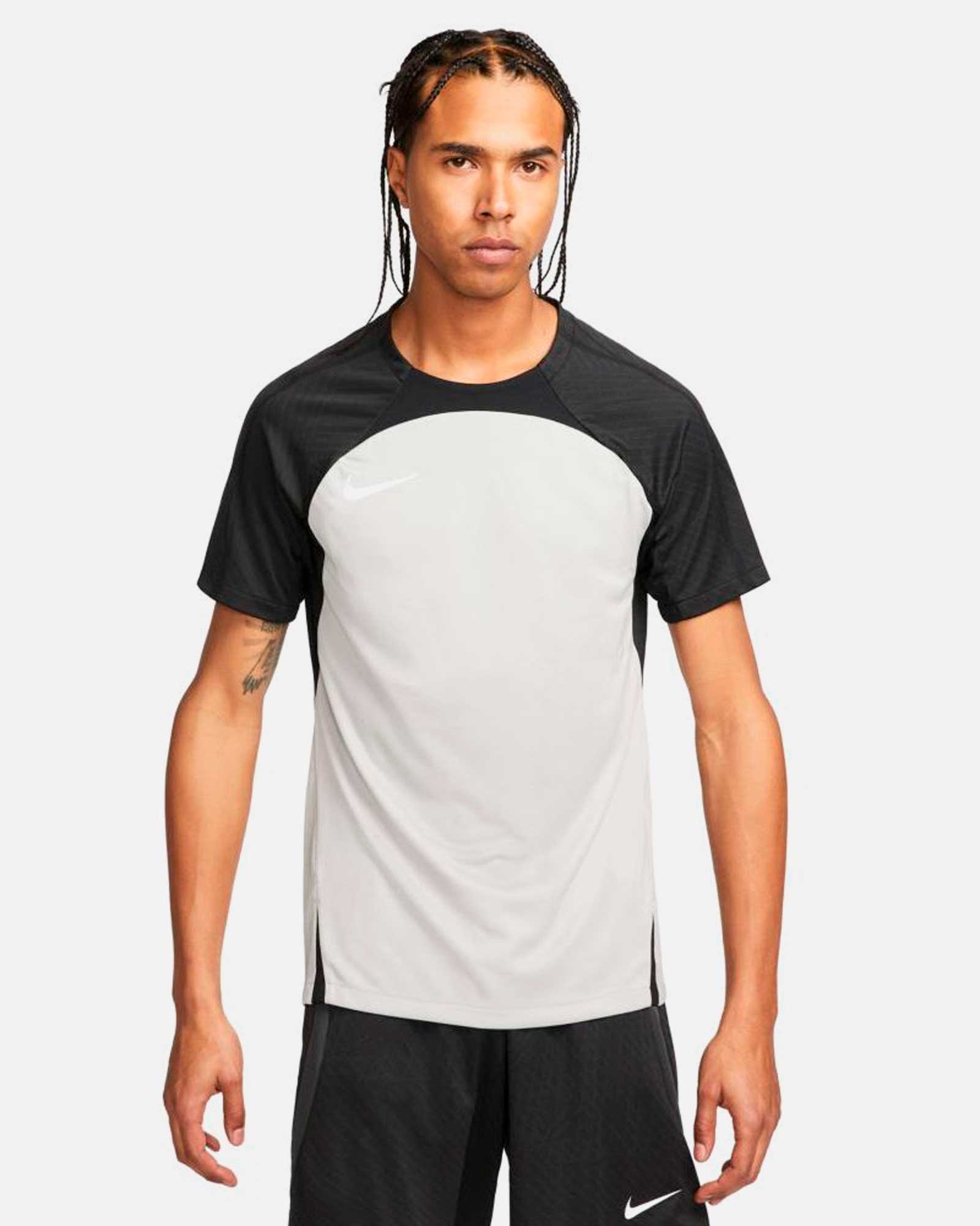 Camiseta Nike Strike III