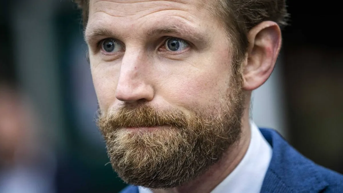 Minister Wiersma weigert Baudet lespakket Lentekriebels te verstrekken en springt in de bres voor Rutgers