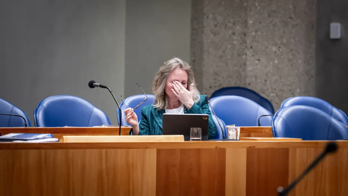 PVV-minister Agema in de aanval tegen artsen die goed werkende medicijnen voorschreven tegen corona. FVD stelt Kamervragen