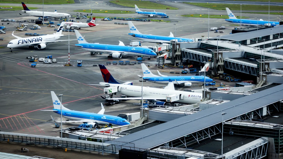 Duitsland verlaagt vliegtaks, maar Nederland verhoogt: FVD stelt Kamervragen