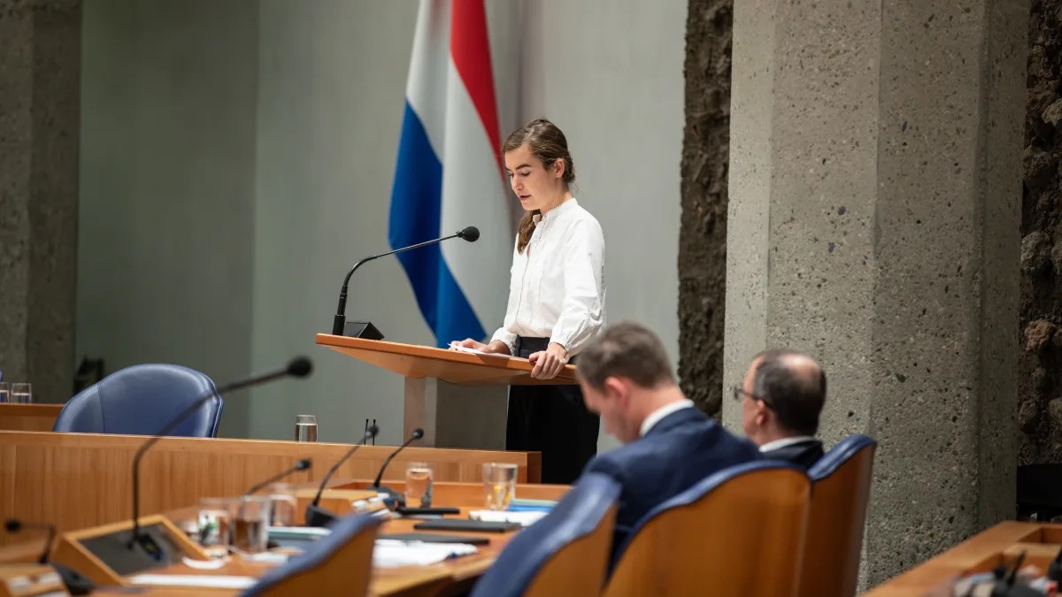 De Vos stelt Kamervragen over dwangsommen uitgekeerd aan asielzoekers
