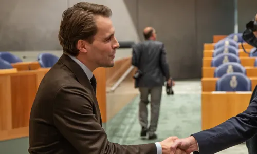 Supplementengigant XXL Nutrition overweegt vertrek uit Nederland door hoge regel- en lastendruk, Russcher (FVD) stelt Kamervragen