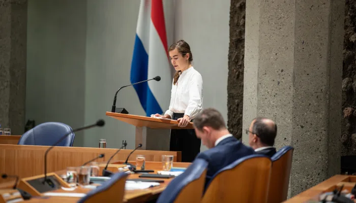 De Vos stelt Kamervragen over dwangsommen uitgekeerd aan asielzoekers