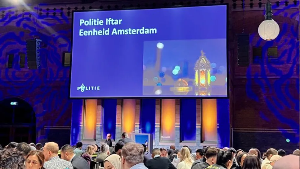 Politie-iftars in strijd met neutraliteit van agenten, Van Duijvenvoorde stelt Kamervragen