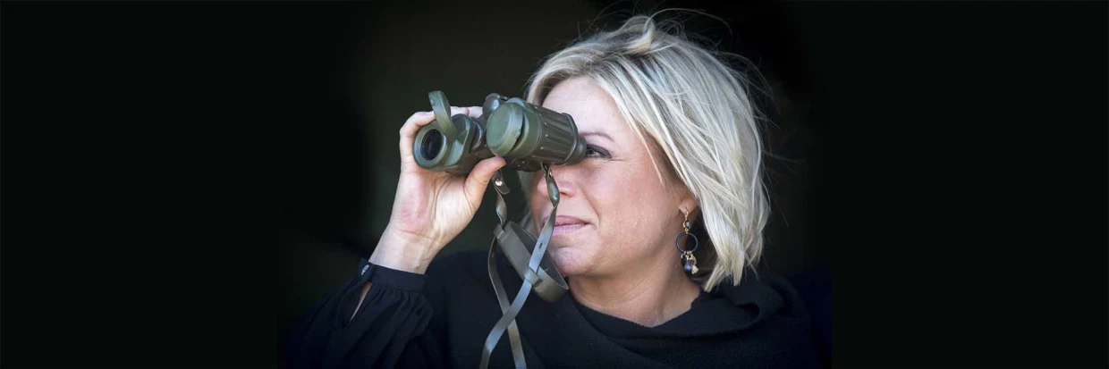 Minister van Defensie Hennis (VVD) moet aftreden, FVD wil militair op Defensie