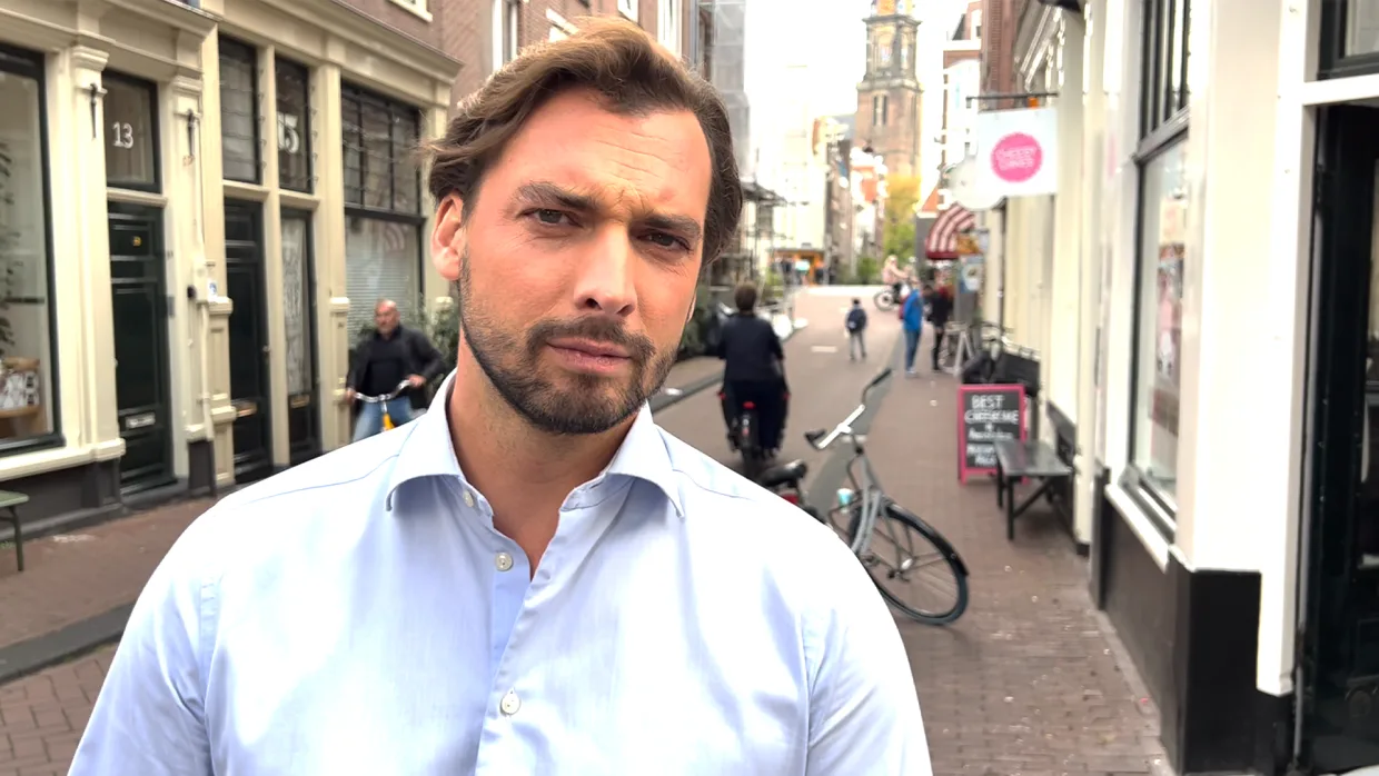 “Een zwarte dag voor de democratie” - Baudet reageert op aangifte tegen Van Houwelingen