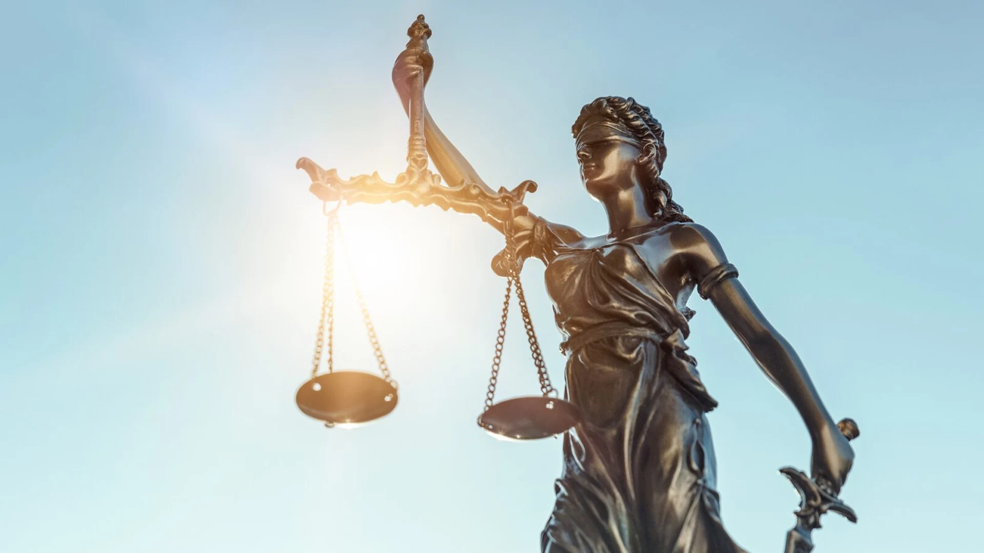 Hoe 'de rechtsstaat' een schild werd om ordinaire machtspolitiek te bedrijven