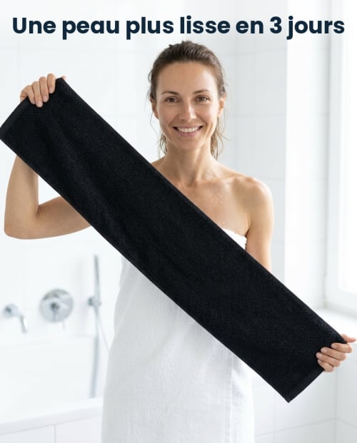 Serviette exfoliante TISSAÉ tenue à deux mains