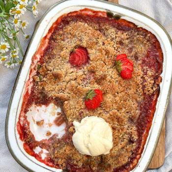 Gluten Free Rhubarb Strawberry Crumble