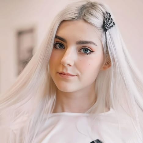 Eva Elfie profile