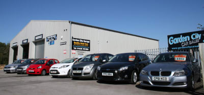 Garden City Garage | Seven Sisters