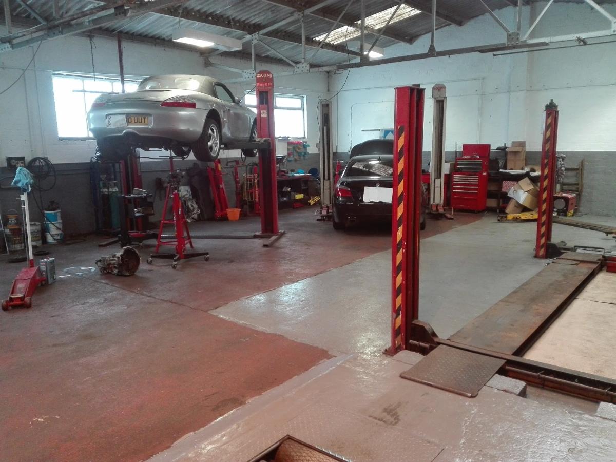 Grange Garage